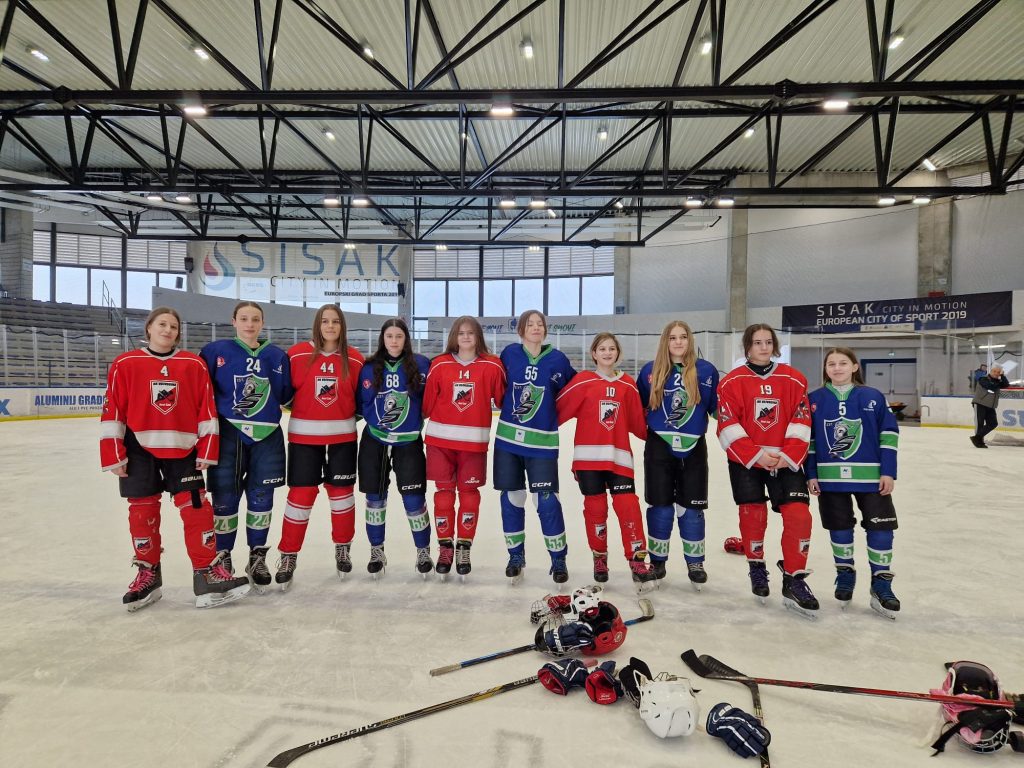 POSEBAN TRENUTAK NA YHL TURNIRU: DAN ŽENA OBILJEŽEN UZ RUŽE I ČOKOLADICE